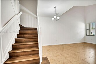 5840 NW 104th Path in Medley, FL - Building Photo - Building Photo
