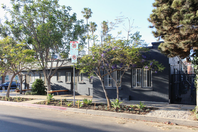 1520 Andalusia Ave in Venice, CA - Foto de edificio - Building Photo