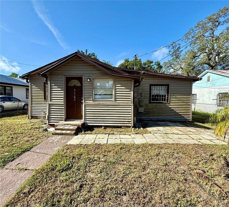 3505 E Shadowlawn Ave in Tampa, FL - Building Photo
