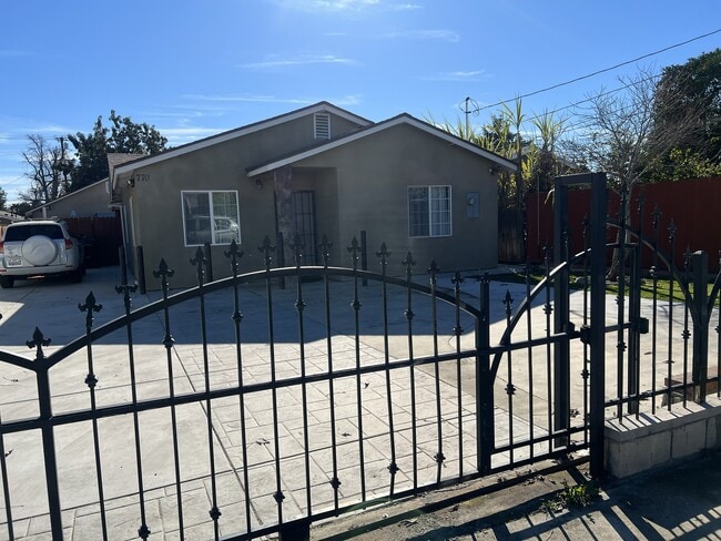 770 E 12th St in Pomona, CA - Building Photo - Building Photo