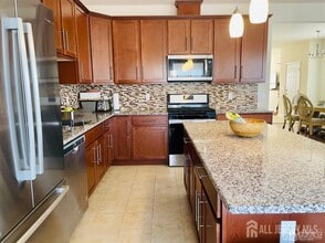 33 Blair St in South Plainfield, NJ - Building Photo - Building Photo