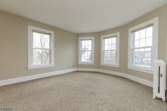 11 Montague Pl in Montclair, NJ - Building Photo - Building Photo
