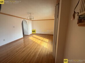 1030 Bennington St in Boston, MA - Building Photo - Building Photo