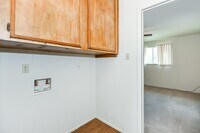 9410 Edgebrook Dr photo'