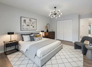 2017 Powers Ferry Trce SE in Marietta, GA - Building Photo - Building Photo