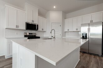 587 W Gosling Isle in Farmington, AR - Building Photo - Building Photo