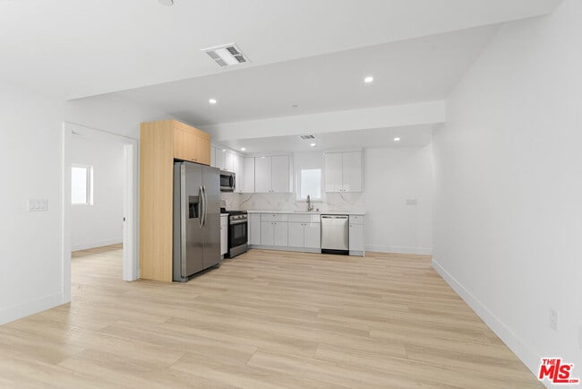 property at 10961 Calvert St