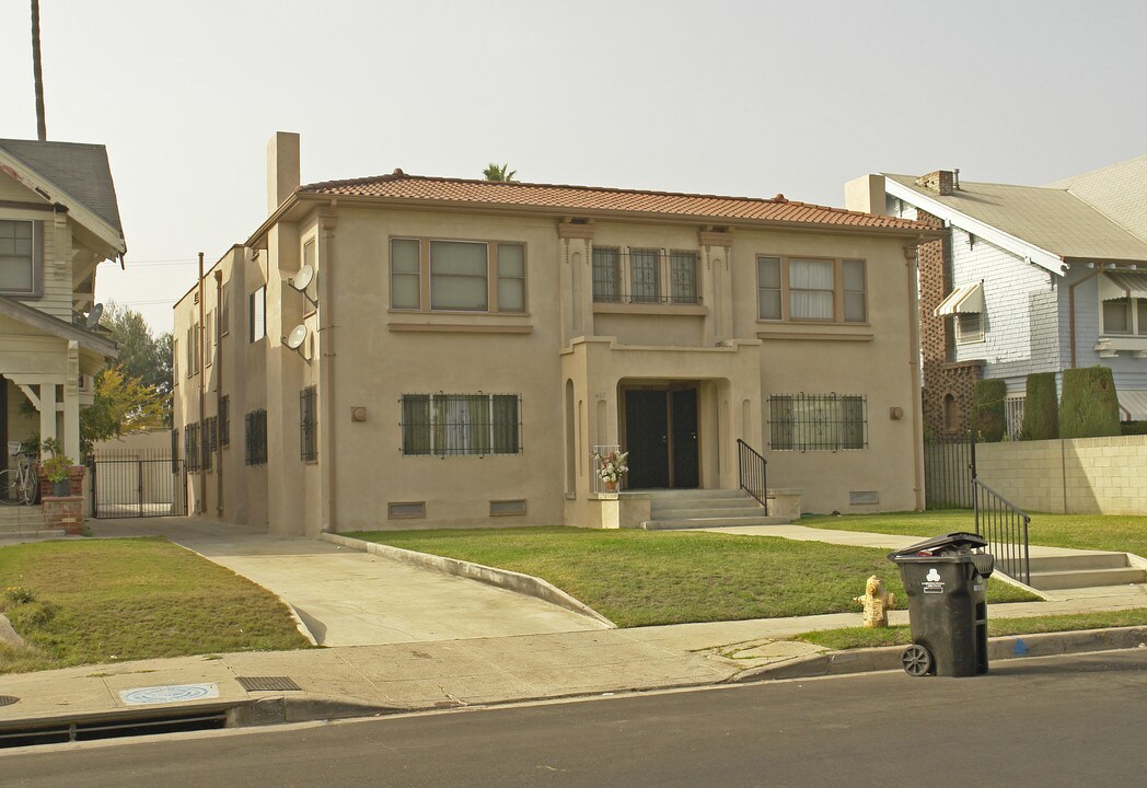 1427 S Van Ness Ave in Los Angeles, CA - Building Photo