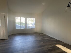2215 Lobelia Ave in Upland, CA - Building Photo - Building Photo