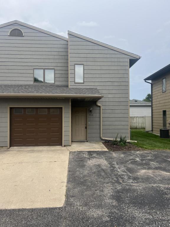 property at 2212 18th Ave SE