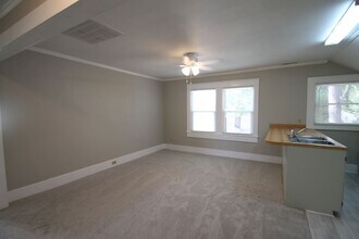 653 E Main St in Rock Hill, SC - Building Photo - Building Photo