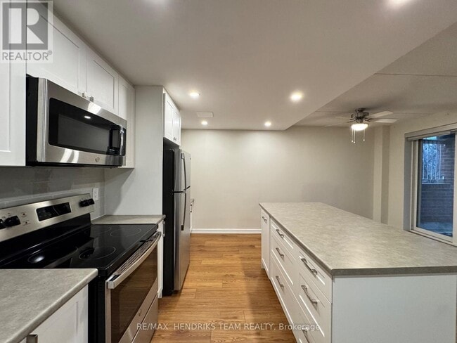 100 Rockwood Ave in St Catharines, ON - Building Photo - Building Photo