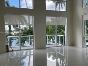 1861 NW S River Dr in Miami, FL - Foto de edificio - Building Photo