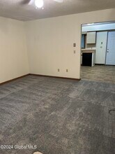 7112 Antioch Rd in Middle Grove, NY - Building Photo - Building Photo