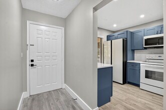 400 Club Cir in Boca Raton, FL - Building Photo - Building Photo