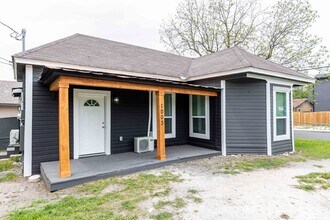 1003 Piedmont Ave in San Antonio, TX - Building Photo - Building Photo