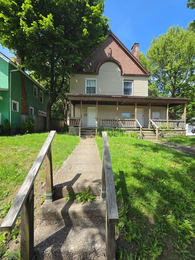 property at 2402 East Ave