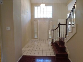 122 High Meadows Dr in Sugar Land, TX - Building Photo - Building Photo