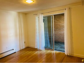 11 Commonwealth Ct, Unit 6 in Boston, MA - Building Photo - Building Photo