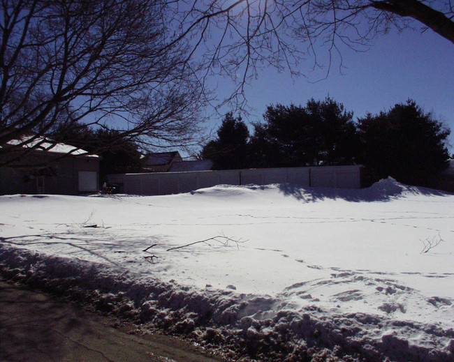 484 Burncoat St in Worcester, MA - Building Photo - Building Photo