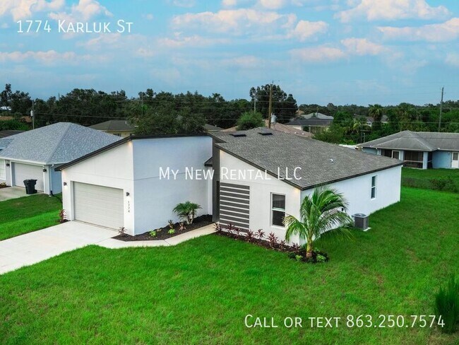 1774 Karluk St in North Port, FL - Foto de edificio - Building Photo