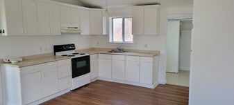 87 Cone Rd in Manchester Center, VT - Building Photo