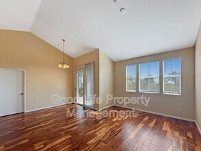 1864 Opaline Pl in Chula Vista, CA - Foto de edificio - Building Photo