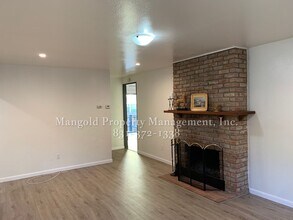 405 Locust St in Pacific Grove, CA - Building Photo - Building Photo