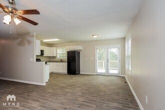 56 Boone Dr in Newnan, GA - Building Photo - Building Photo