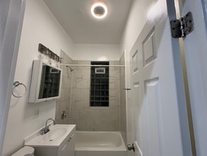 6927 S Harvard Ave in Chicago, IL - Foto de edificio - Building Photo