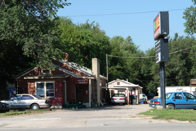 3041 S Broadway St in Wichita, KS - Building Photo - Building Photo