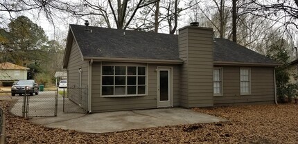 203 Belmont Dr in Hampton, GA - Building Photo - Building Photo