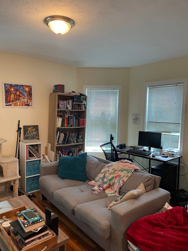 142 Lincoln St, Unit 1 in Boston, MA - Building Photo - Building Photo