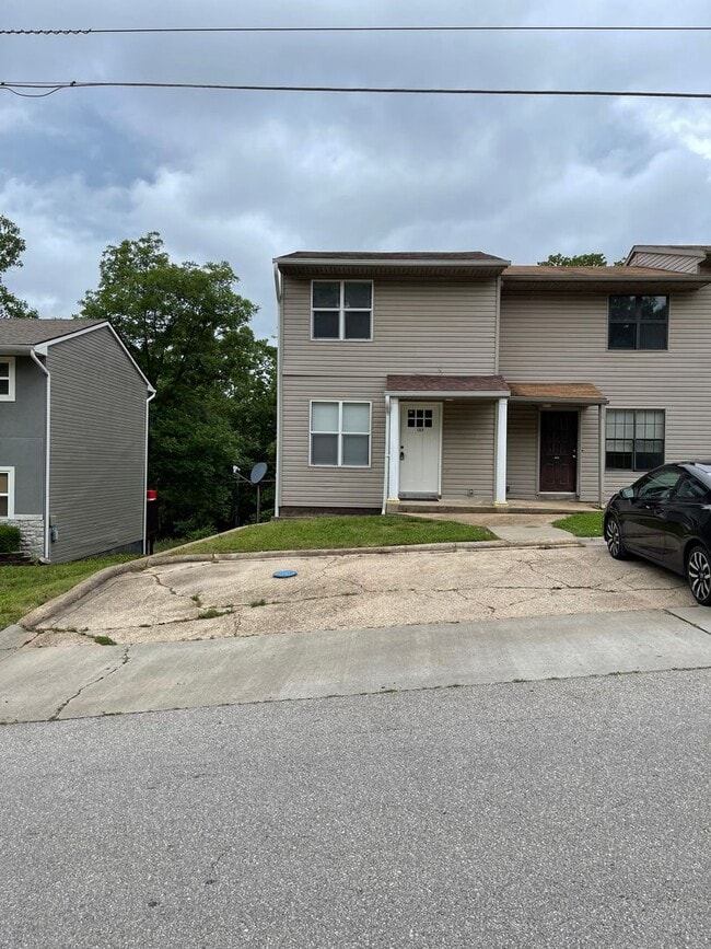 property at 136 Vickie Lynn Ln