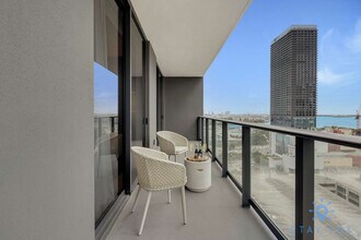 601 NE 1st Ave in Miami, FL - Building Photo - Building Photo