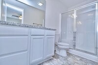 140 Clingstone Trl photo'