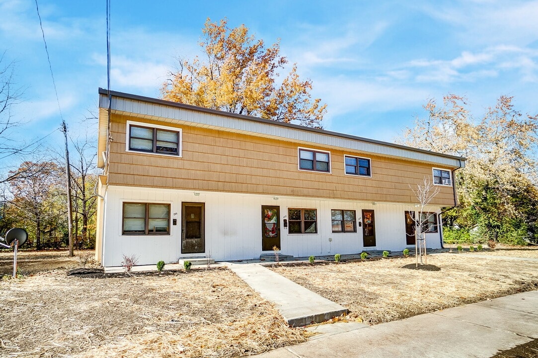 Rosedale Apartments in Lima, OH - Foto de edificio