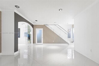 2424 SW 152nd Path in Miami, FL - Building Photo - Building Photo