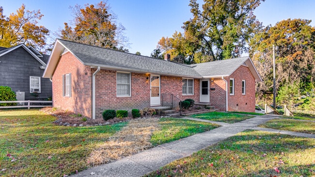 805 Trenton St in High Point, NC - Building Photo - Building Photo