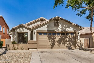 8218 W Superior Ave in Phoenix, AZ - Building Photo