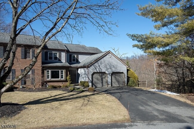 52 Goldfinch Grove in Hackettstown, NJ - Building Photo - Building Photo