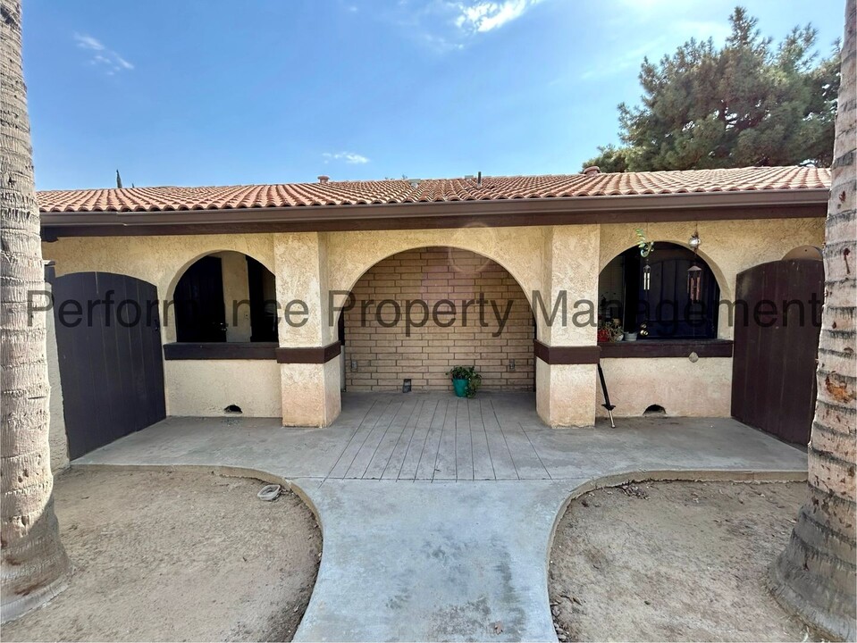 4324 Orrick Ct-Unit -B in Bakersfield, CA - Building Photo