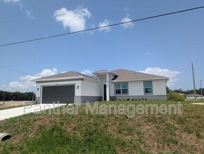 1724 NW 24th Ave in Cape Coral, FL - Building Photo - Building Photo