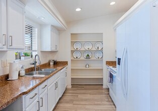 3280 Rocking Horse Dr in Lake Havasu City, AZ - Building Photo - Building Photo