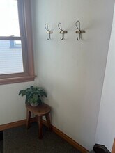 2818 S Delaware Ave, Unit 2818 - Upper in Milwaukee, WI - Building Photo - Building Photo