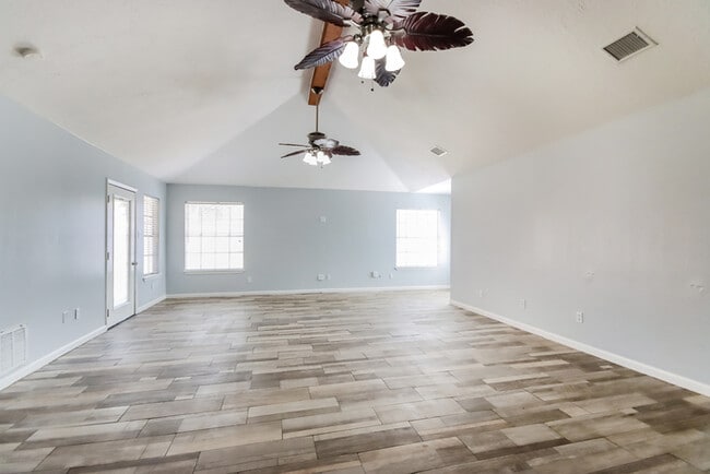 810 Townley St in Channelview, TX - Building Photo - Building Photo