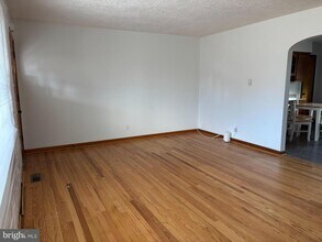 8105 Winchester Ave in Inwood, WV - Building Photo - Building Photo