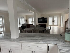 2 Bay 9th St in West Islip, NY - Building Photo - Building Photo