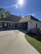 8614 Forestwood Ave in Baton Rouge, LA - Building Photo - Building Photo