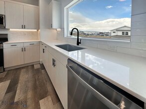 509 Spaniel Ln in Belgrade, MT - Building Photo - Building Photo